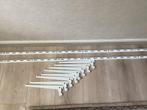 Metalen wand steunen/ plank dragers, Doe-het-zelf en Verbouw, IJzerwaren en Bevestigingsmiddelen, Ophalen, Zo goed als nieuw, Overige typen