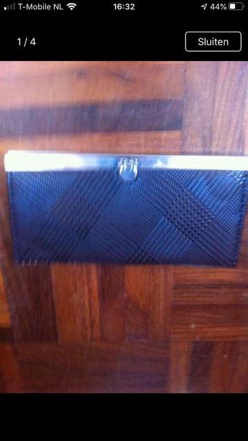 Nieuwe Luxe portemonnee met clipsluiting beschikbaar voor biedingen