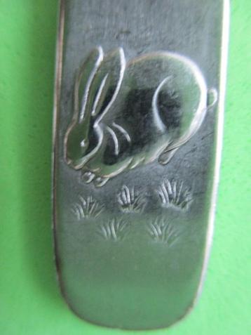 (KB4762) Kinderbestek Konijn in gras lepel  beschikbaar voor biedingen