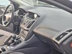 Ford Focus Wagon €4949,-1.0 EcoBoos Titanium Navi Trekhaak, Euro 5, Gebruikt, Zwart, Blauw