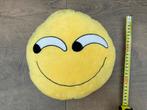 Nieuw zgan geel pluche emoji smiley kussen 30cm, Kinderen en Baby's, Kinderkamer | Inrichting en Decoratie, Nieuw, Ophalen of Verzenden