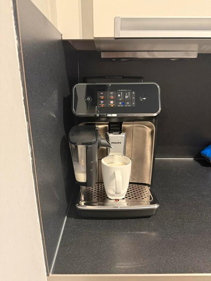 Philips Volautomatische Espressomachine - Perfecte Koffie!, Witgoed en Apparatuur, Koffiezetapparaten, Zo goed als nieuw, Koffiebonen