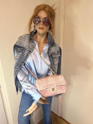 Chanel Flap bag Pink Tweed Crossbody 