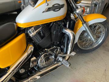 Honda  VT 1100  C2  Shadow   Nieuw  3800  KM beschikbaar voor biedingen