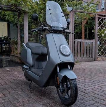 ZEER NETTE Niu n1s Elektrisch Scooter Snor n 1 s n1 beschikbaar voor biedingen