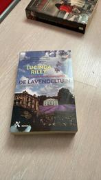 Lucinda Riley - De lavendeltuin, Lucinda Riley, Ophalen of Verzenden, Zo goed als nieuw, Nederland