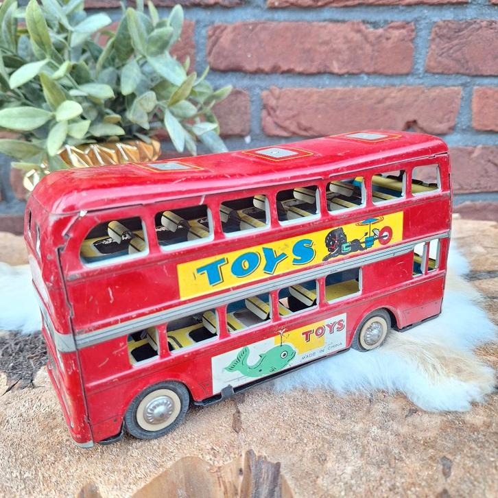 Vintage blikken Engelse 'friction' dubbeldekker bus, 1960, Antiek en Kunst, Antiek | Speelgoed, Ophalen of Verzenden