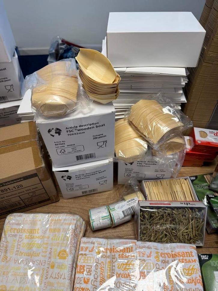 Diverse wegwerp bestek, bakjes, zakjes ect., Huis en Inrichting, Keuken | Keukenbenodigdheden, Nieuw, Ophalen