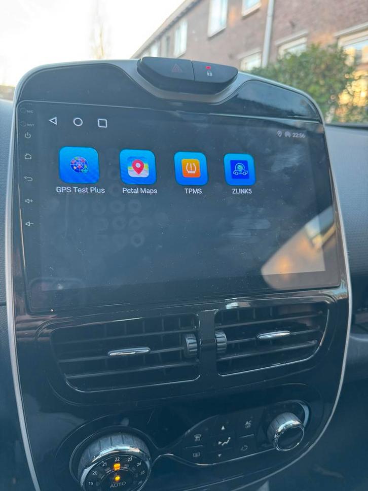 Carplay | Autoradio/navigatie | Renault Clio 4 2012 - 2016, Auto diversen, Autoradio's, Nieuw, Ophalen of Verzenden