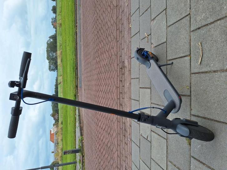 Xiaomi Mi 3 Electric Scooter, Fietsen en Brommers, Steps, Zo goed als nieuw, Elektrische step (E-scooter), Ophalen