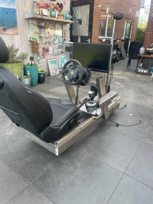 zelfgemaakt RVS sim race frame met thrustmaster stuur, Spelcomputers en Games, Games | Pc, Zo goed als nieuw, Racen en Vliegen