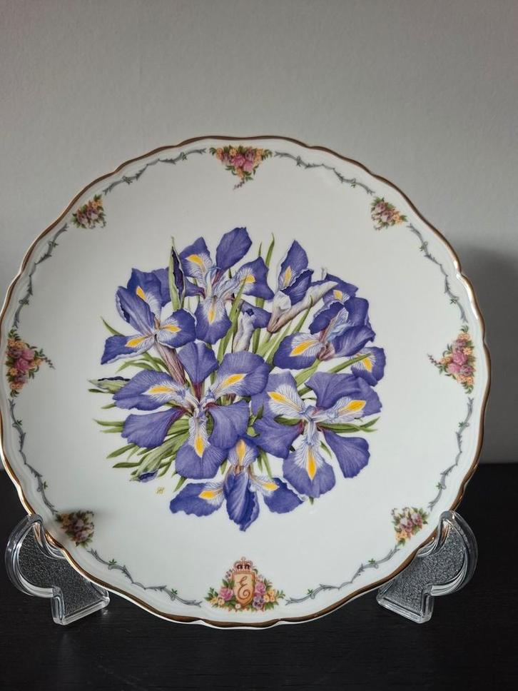 Royal Albert 'Irissen' Bord - 1990, Antiek en Kunst, Antiek | Porselein, Ophalen