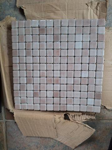 Mozaiktegels 33 x 33 cm op een mat 14 stuks