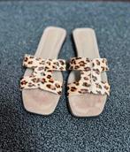 Panterprint slippers van Toral maat 36 nieuwstaat, Ophalen of Verzenden, Zo goed als nieuw, Bruin