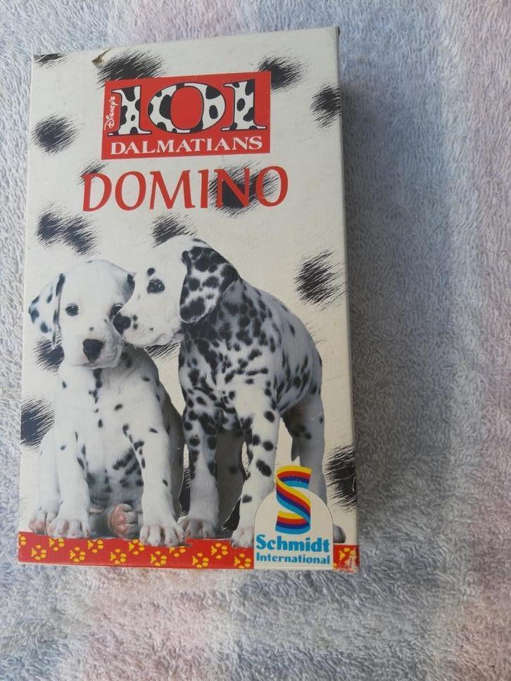 101 DALMATIANS DOMINO, Van Schmidt International., Hobby en Vrije tijd, Gezelschapsspellen | Bordspellen, Zo goed als nieuw, Een of twee spelers