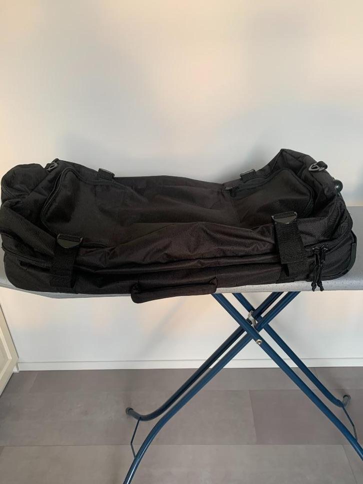 reis tassen, Sieraden, Tassen en Uiterlijk, Tassen | Reistassen en Weekendtassen, Zo goed als nieuw, Zwart, 60 tot 80 cm, 30 cm of meer