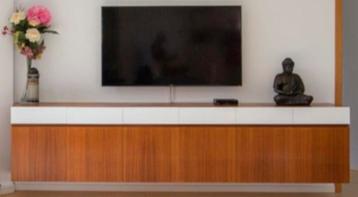 Uniek mahoniehouten zwevend dressoir beschikbaar voor biedingen