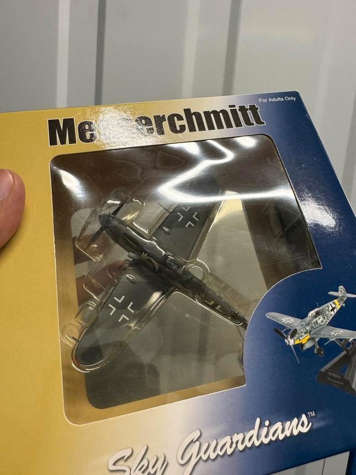 Witty Wings 1/72 Messerschmitt Bf-109 sky guardians diecast, Verzamelen, Luchtvaart en Vliegtuigspotten, Zo goed als nieuw, Schaalmodel