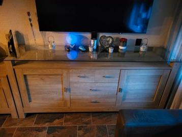 Dressoir  beschikbaar voor biedingen