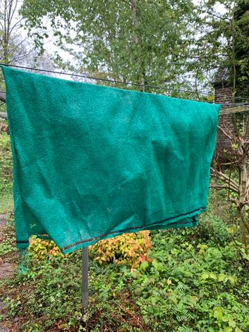 Groen doek, windscherm, grond doek of schaduw doek beschikbaar voor biedingen