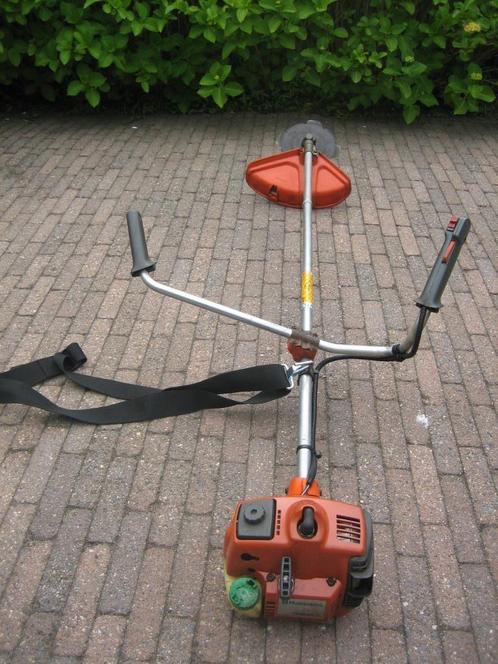 Husqvarna 322R Bosmaaier Mes Benzine, Tuin en Terras, Bosmaaiers, Gebruikt, Benzine, Ophalen