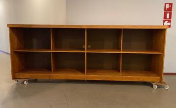 Grote vintage dressoir kast -deens design, uniek 324 cm lang beschikbaar voor biedingen