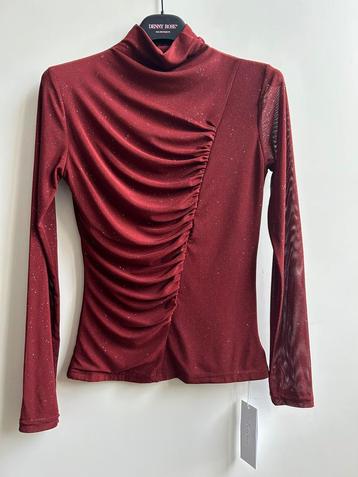 FEELKOO top met glinstertjes bordeauxrood mt S, M en L beschikbaar voor biedingen