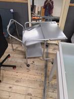 Metalen bureautafel met wielen (tweedehands gekocht), Ophalen of Verzenden