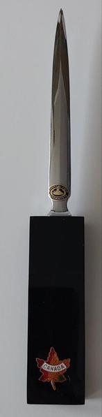 Briefopener met embleem van Canada., Verzamelen, Ophalen of Verzenden, Zo goed als nieuw