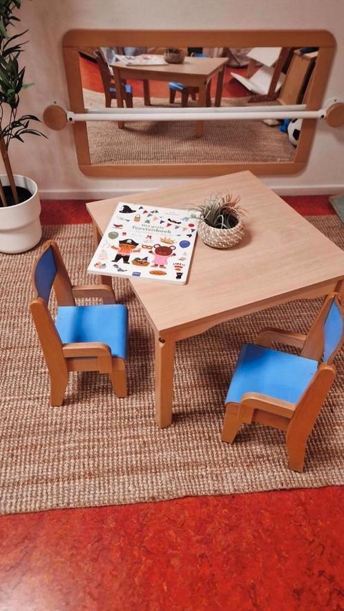Tafel met stoeltjes, Kinderen en Baby's, Kinderkamer | Tafels en Stoelen, Gebruikt, Tafel(s) en Stoel(en), Ophalen