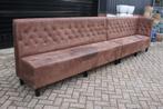 Lange eetkamerbank wandbank skai gecapitonneerd 402 cm., Huis en Inrichting, Stoelen, Ophalen, Gebruikt, Bruin, Leer