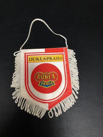 banderín de futbol de "Dukla Praha beschikbaar voor biedingen
