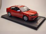 1:18 Saab 9-3 Aero Sedan - 2008 - Rood - Inclusief Vitrine!, Overige merken, Auto, ., Nieuw