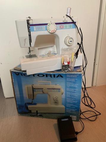 Naaimachine Victoria beschikbaar voor biedingen