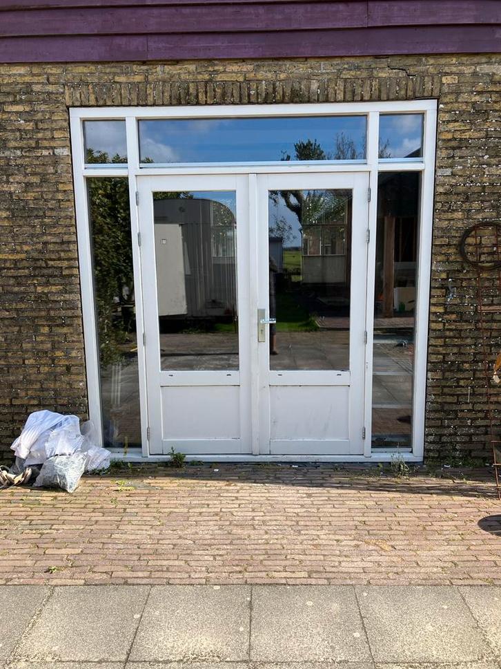 Hardhouten achterpui met openslaande deuren GERESERVEERD, Doe-het-zelf en Verbouw, Deuren en Horren, Gebruikt, Buitendeur, 200 tot 215 cm