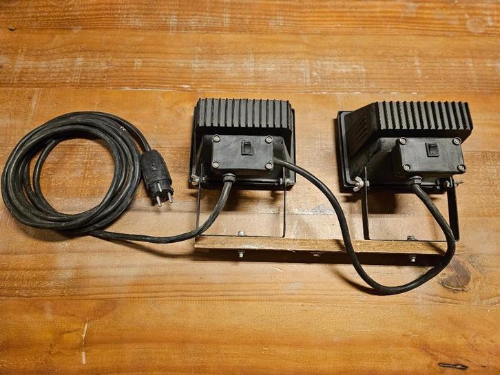 Dubbele bouwlamp 500 Watt, geschakeld, Doe-het-zelf en Verbouw, Bouwverlichting, Zo goed als nieuw, Lamp, 500 watt of meer, Ophalen of Verzenden
