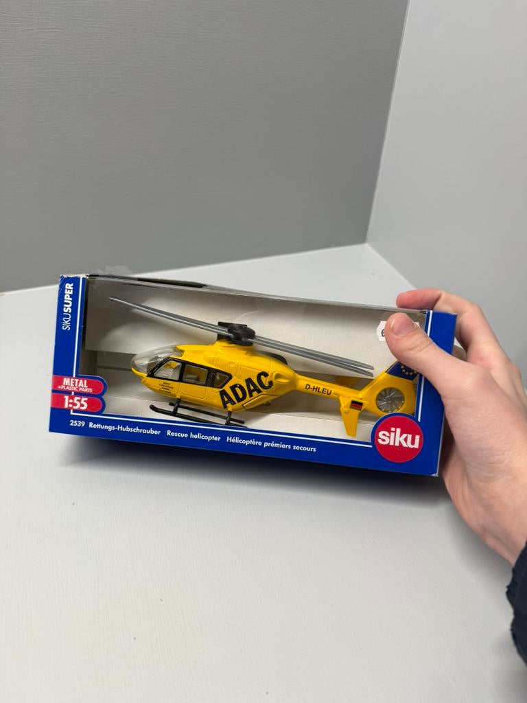 Siku adac vliegtuig 2539 schaal 1:55, Hobby en Vrije tijd, Modelauto's | 1:50, Ophalen of Verzenden, Gebruikt, Hijskraan, Tractor of Landbouw