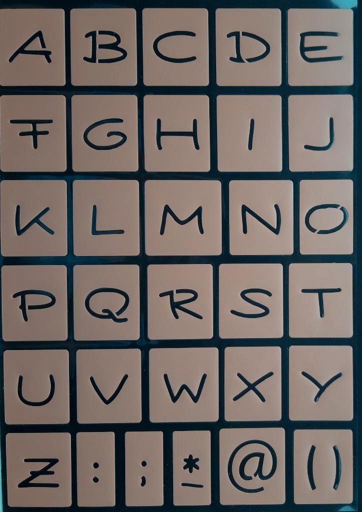 Stencil stickers A4 letters en figuren 02 oranje NIEUW, Hobby en Vrije tijd, Kaarten | Zelf maken, Nieuw, Overige typen, Overige thema's
