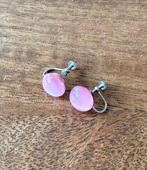 Vintage oorbellen, Overige materialen, Ophalen of Verzenden, Zo goed als nieuw, Roze