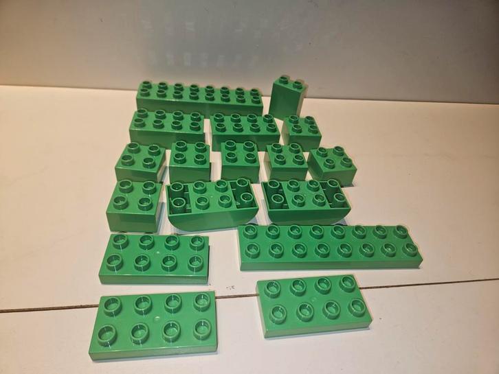 Lego Duplo - 16 Groene Bouwblokken, Kinderen en Baby's, Speelgoed | Duplo en Lego, Gebruikt, Duplo, Losse stenen, Ophalen of Verzenden