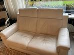 Leren bank met verstelbare hoofdsteun, Huis en Inrichting, Banken | Bankstellen, Ophalen, Tweepersoons, Zo goed als nieuw, Rechte bank