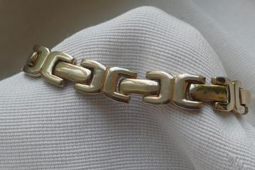 Schakel Armband beschikbaar voor biedingen