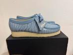 Te koop nieuwe Clarks Wallabee, Blauw, Nieuw, Ophalen of Verzenden, Sneakers of Gympen