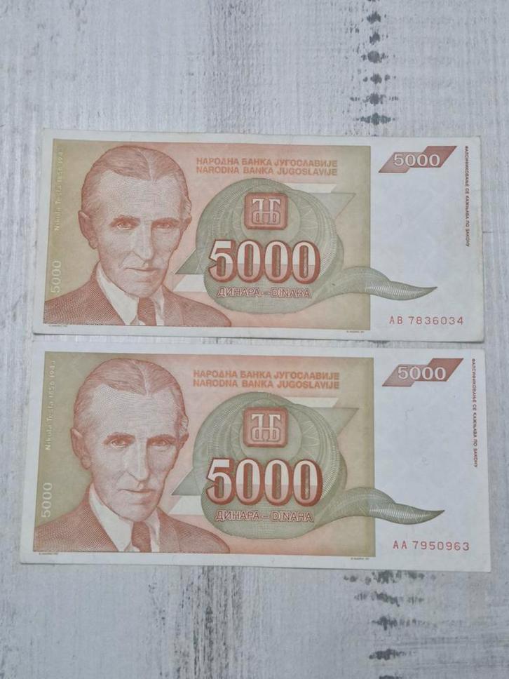 Joegoslavië 2x5000 Dinara Biljetten - Nikola Tesla, Postzegels en Munten, Bankbiljetten | Europa | Niet-Eurobiljetten, Joegoslavië