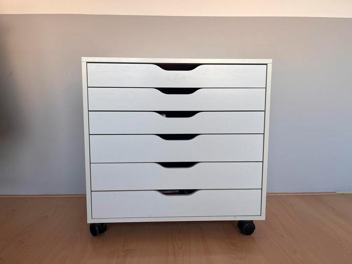 Ladenkast wit Ikea op wieltjes, Huis en Inrichting, Kasten | Ladekasten, Zo goed als nieuw, Minder dan 100 cm, 50 tot 100 cm, 25 tot 50 cm