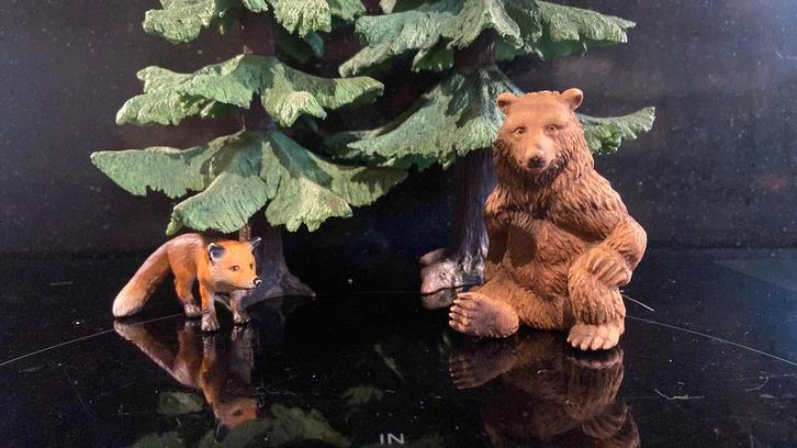 Schleich Vintage Forestlife: Zittende grizzley met vos, Verzamelen, Dierenverzamelingen, Zo goed als nieuw, Beeldje of Figuurtje