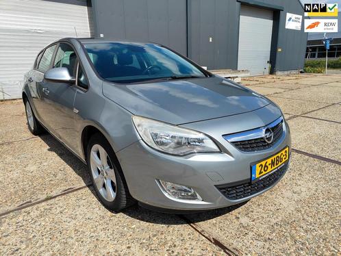 Opel Astra 1.4 Edition ( 5 Drs en Airco ), Auto's, Opel, Bedrijf, Te koop, Astra, ABS, Airbags, Airconditioning, Cruise Control