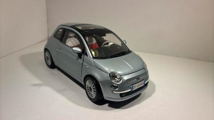 Fiat 500 mondo motors 1.18, Hobby en Vrije tijd, Modelauto's | 1:18, Zo goed als nieuw, Overige merken, Ophalen of Verzenden