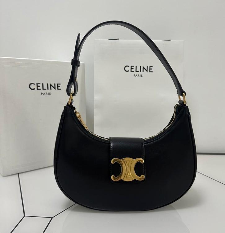 Celine zwarte Tas: Iconische Must-have, Sieraden, Tassen en Uiterlijk, Tassen | Damestassen, Zo goed als nieuw, Handtas, Zwart