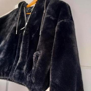 Bontjas bomber Bershka maat S beschikbaar voor biedingen